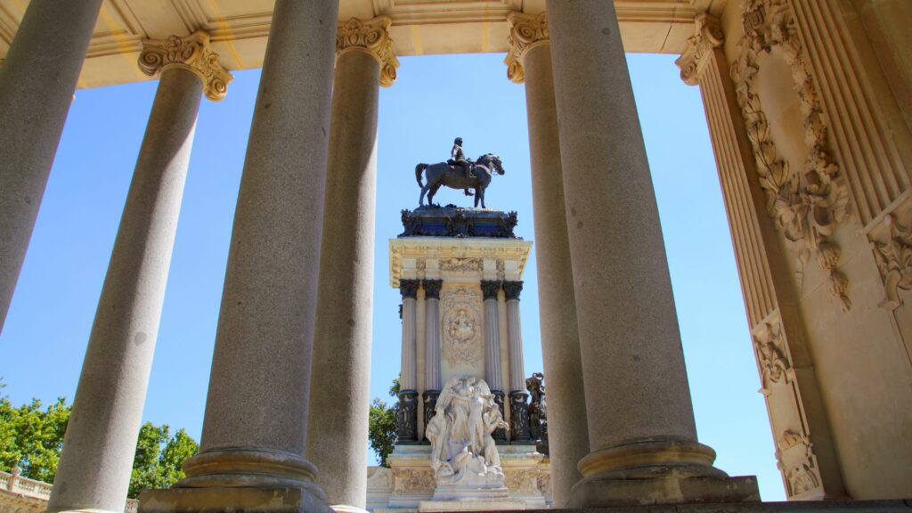 8. Monumento a Alfonso XII