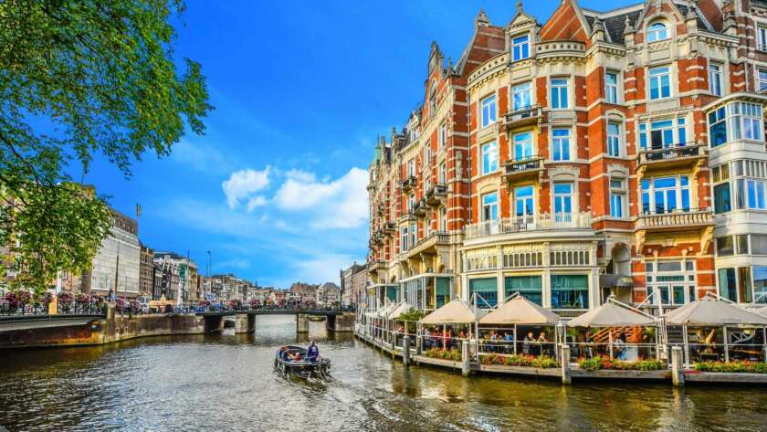 AMSTERDAM 04