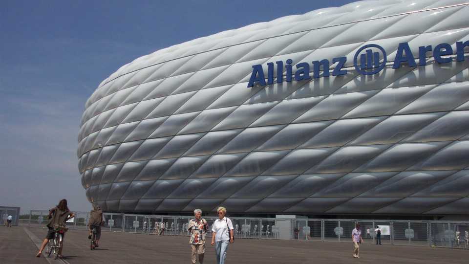 Qué ver en Múnich: 8 esenciales de la cuna del Oktoberfest 13 Allianz-arena-que-ver-en-Múnich