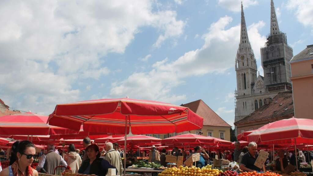 A tour of Dolac Market: things to do in Zagreb with DareMapp