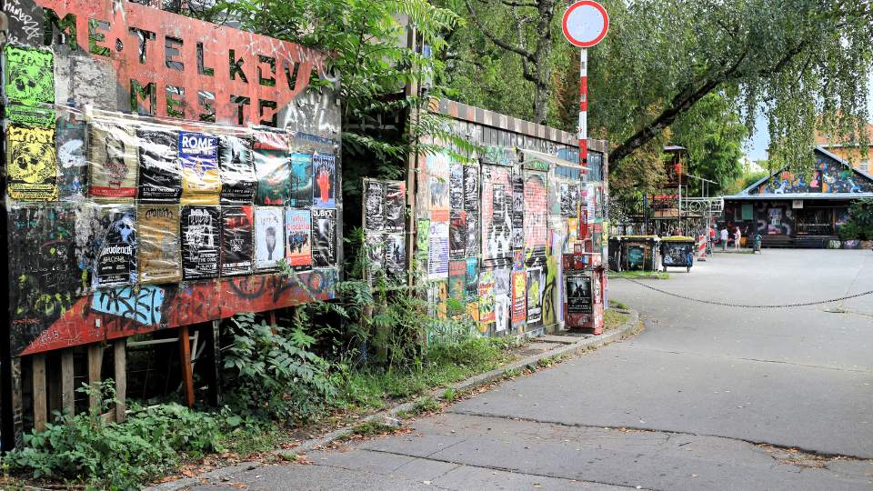 Qué ver en Liubliana: 7 lugares imprescindibles 10 BLOG Metelkova Mesto