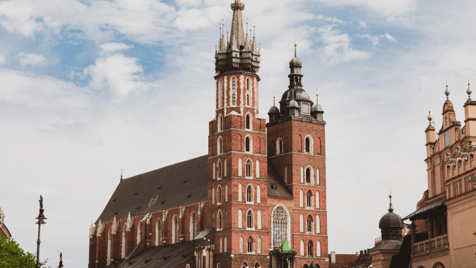 Qué ver en Cracovia: TOP 10 imprescindibles 8 Basilica de Santa Maria