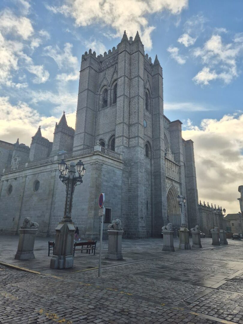 Qué ver en Ávila: 11 paradas esenciales en la ciudad amurallada 9 CATEDRAL