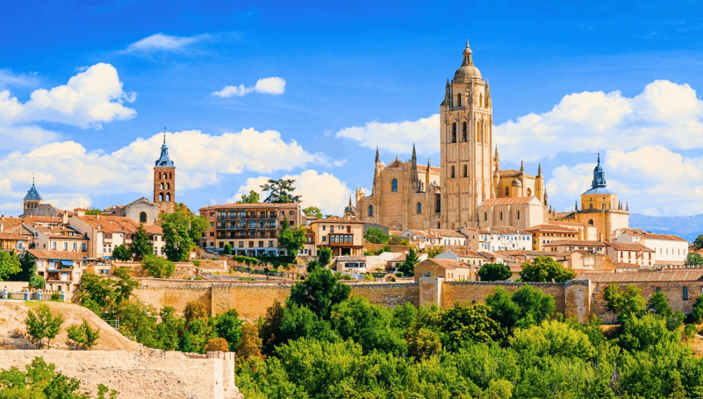 Qué ver en Segovia: 10 monumentos y rincones de leyenda 3 catedral-segovia