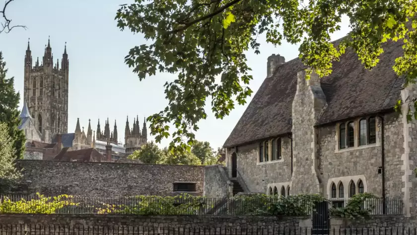 King's School and the city walls, audioguide Canterbury with DareMapp