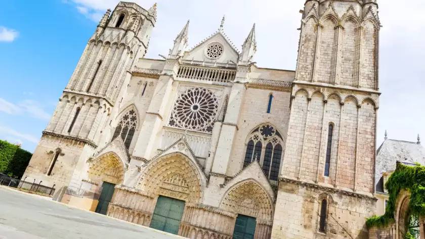 The Cathedral, audioguide Poitiers with DareMapp