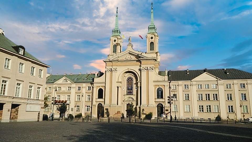 Qué ver en Varsovia. La ciudad que renació de las cenizas. 5 Catedral Castrense del Ejercito Polaco