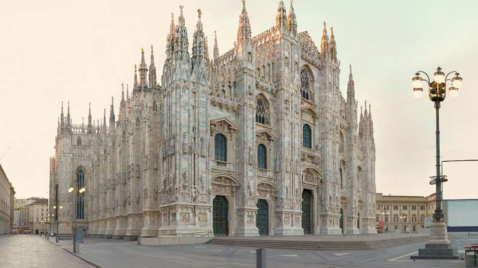 Things to do in Milan. The capital of Lombardy. 2 DUOMO