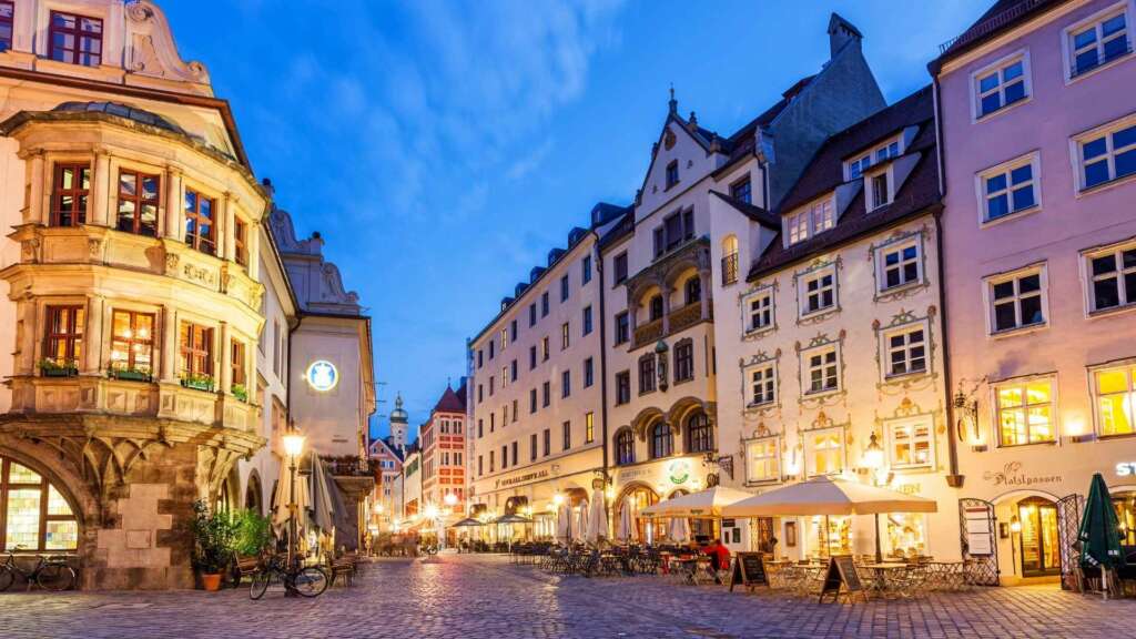 Qué ver en Múnich: 8 esenciales de la cuna del Oktoberfest 2 Hofbrauhaus Munich blog