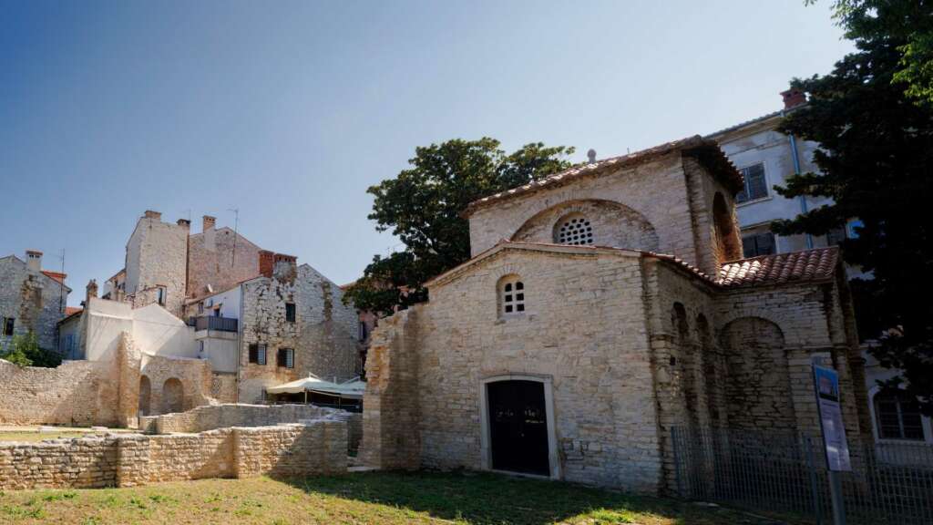 Qué ver en Pula: 10 imprescindibles para tu viaje en 2025 2 Ig.Santa Maria Formosa Pula blog