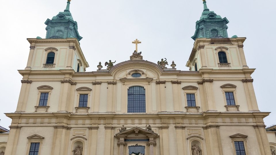 Qué ver en Varsovia. La ciudad que renació de las cenizas. 7 Iglesia de la Santa Cruz