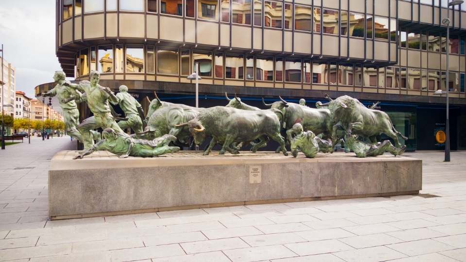 Qué ver en Pamplona en 1 día. La ciudad de los Sanfermines 3 MONUMENTO AL ENCIERRO