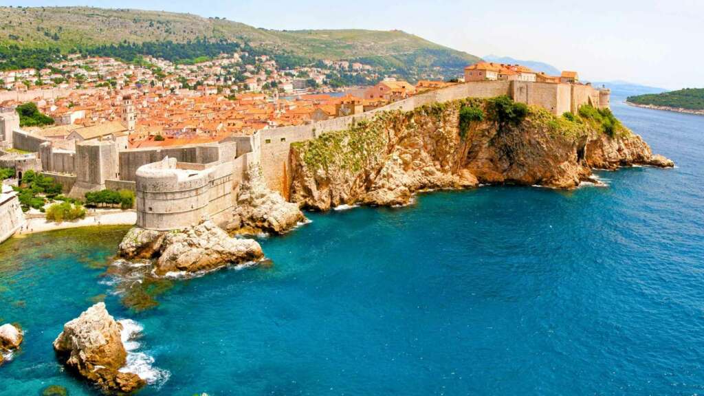 Things to do in Dubrovnik in 1 or 2 days: visit the essentials 1 Murallas Dubrovnik blog