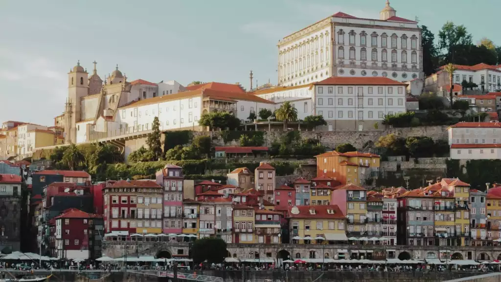 Qué ver en Oporto: 10 planes clave entre vino y miradores 3 Oporto panoramica puerto