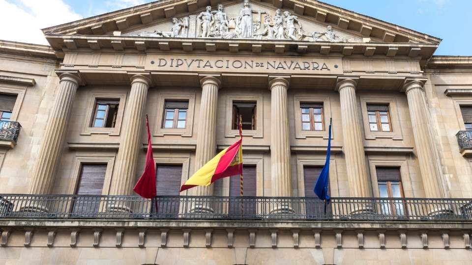 Qué ver en Pamplona en 1 día. La ciudad de los Sanfermines 4 PALACIO DE NAVARRA