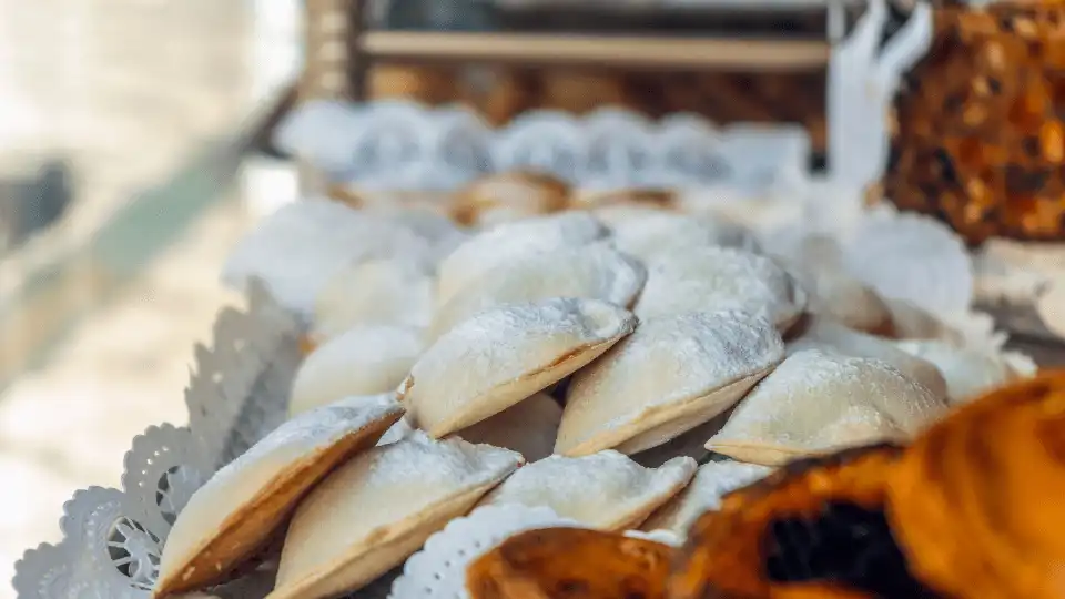 Pasteles de Santa Clara, un dulce que ver en Coimbra con DareMapp