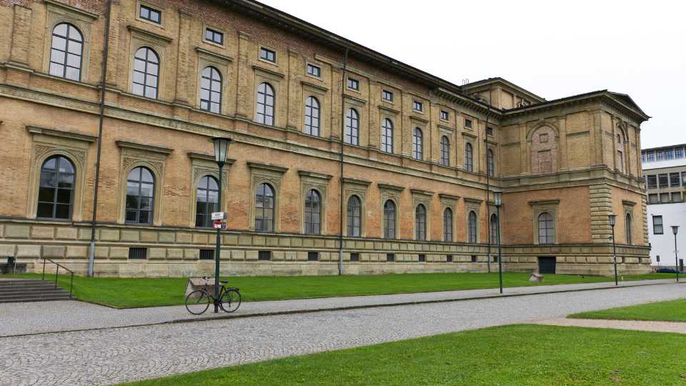 Qué ver en Múnich: 8 esenciales de la cuna del Oktoberfest 7 pinacoteca-que-ver-en-Múnich