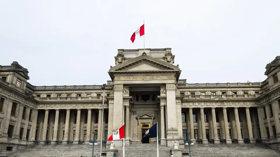 Plaza Simon Bolivar, una parada única que ver en Lima con DareMapp