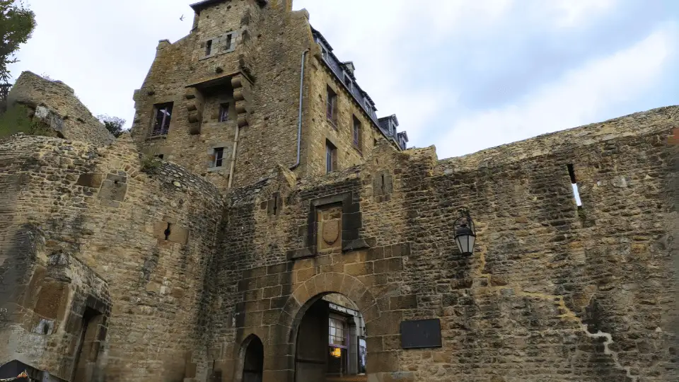 Porte du Boulevard, things to do in Mont Saint-Michel with DareMapp