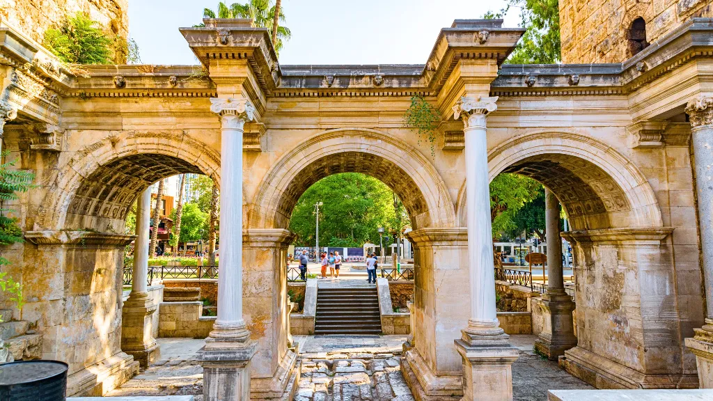 Things to do in Antalya in 2025: 7 must-sees and plans 2 Puerta adriano Antalya blog