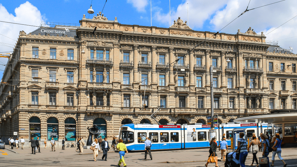 Qué ver en Zúrich: visita 10 lugares imprescindibles 7 Punto de inicio. PARADEPLATZ