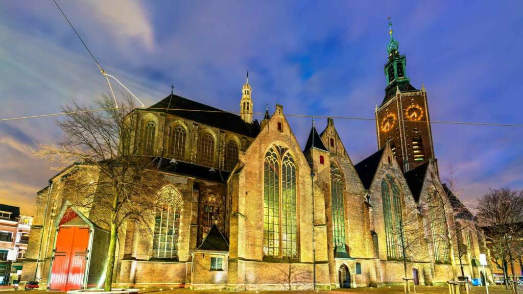 Things to do in Bruges in 2 days: the 10 must-see stops 3 Sint Jackobskerk blog