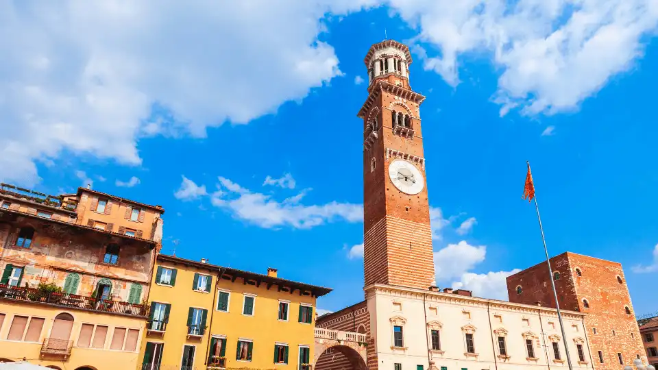 Lamberti Tower, things to do in Verona with DareMapp
