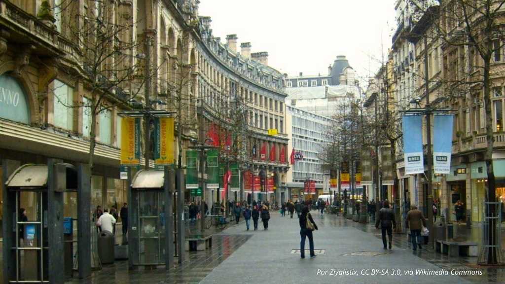 Qué ver en Amberes: Itinerario imprescindible para 2 días 7 calle-meir-que-ver-en-amberes
