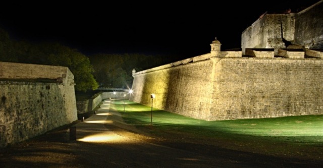 murallas de pamplona wikicommons autor jose antonio larrasoana zunzarren 11379 p