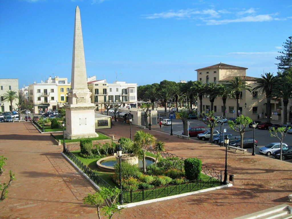 the obelisk in placa