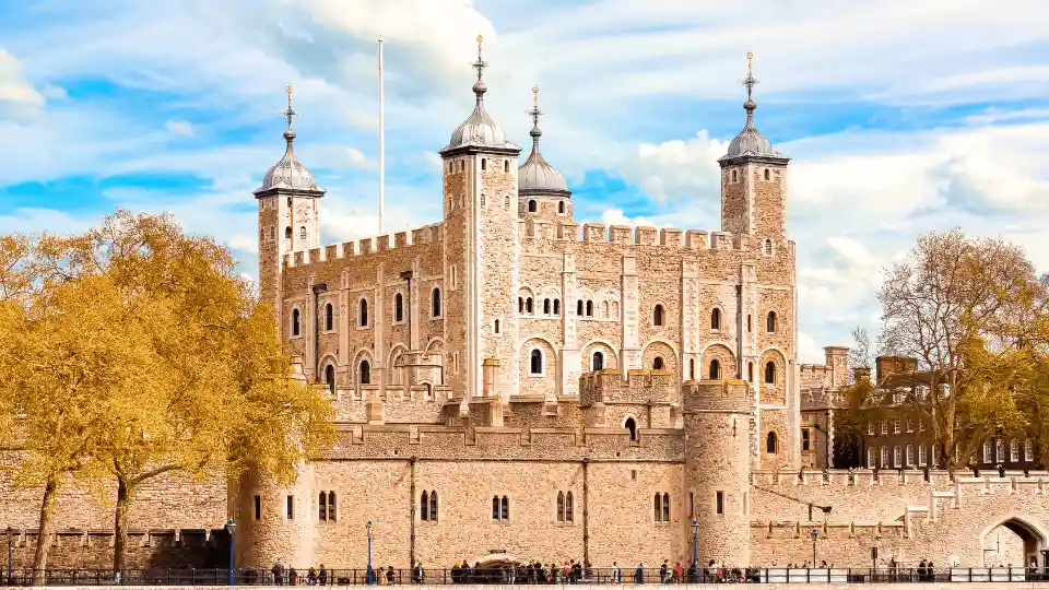 Qué ver en Londres: 15 sitios emblemáticos para tu visita 3 torre londres blog